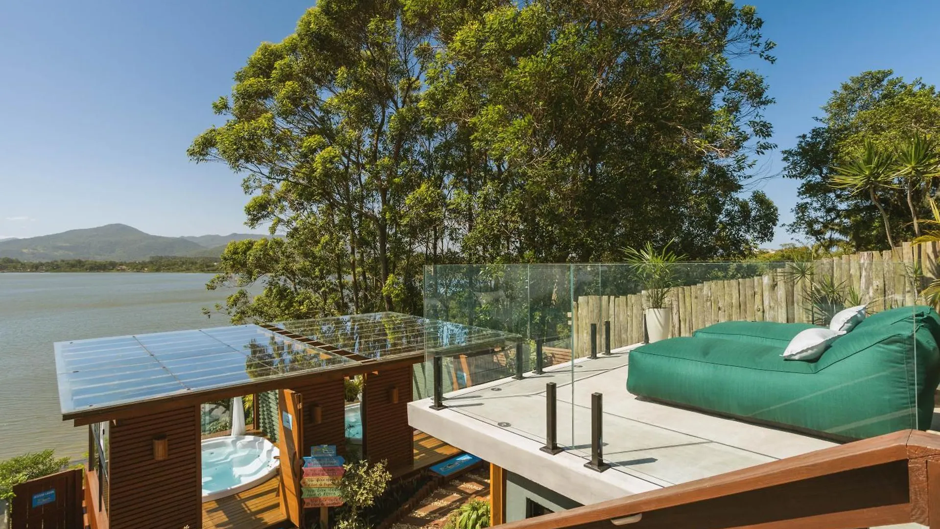 Recanto Lagoa - Casas Completas Na Beira Da Lagoa Com Piscina Aquecida, Jacuzzi Privativa, Mesa De Sinuca E Muito Mais Praia do Rosa Brasil