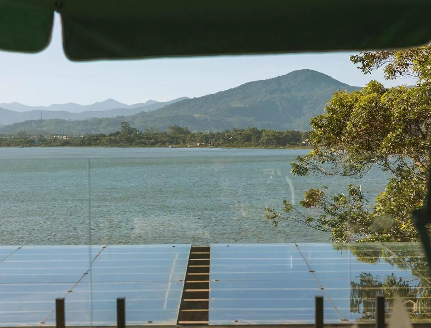 Recanto Lagoa - Casas Completas Na Beira Da Lagoa Com Piscina Aquecida, Jacuzzi Privativa, Mesa De Sinuca E Muito Mais Praia do Rosa 0*,  Brasil