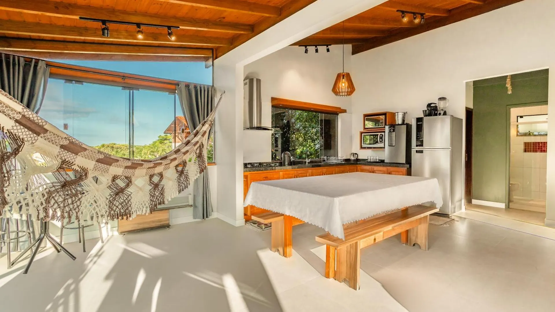 Recanto Lagoa - Casas Completas Na Beira Da Lagoa Com Piscina Aquecida, Jacuzzi Privativa, Mesa De Sinuca E Muito Mais Praia do Rosa