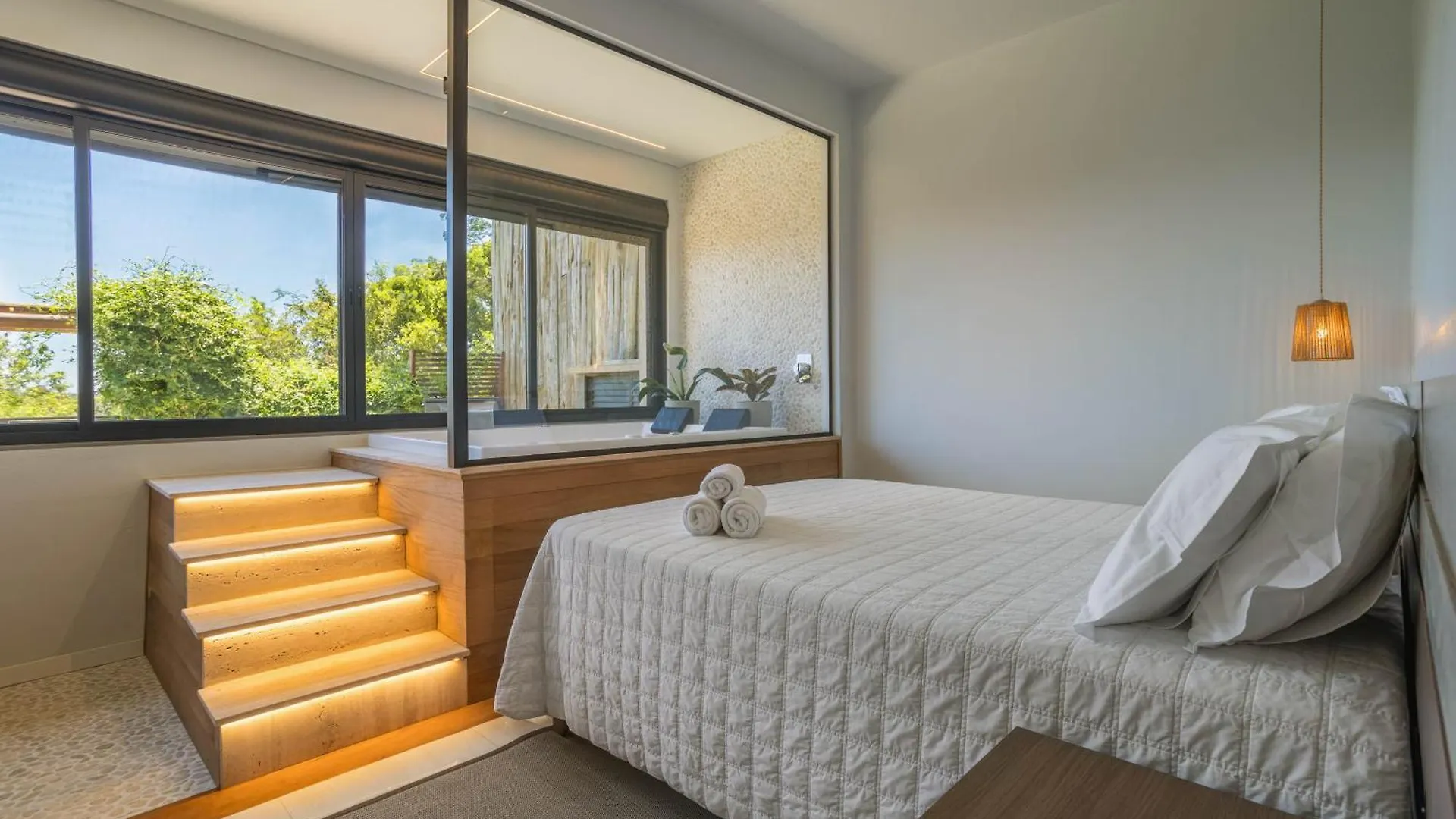 Casa de Férias Recanto Lagoa - Casas Completas Na Beira Da Lagoa Com Piscina Aquecida, Jacuzzi Privativa, Mesa De Sinuca E Muito Mais Praia do Rosa